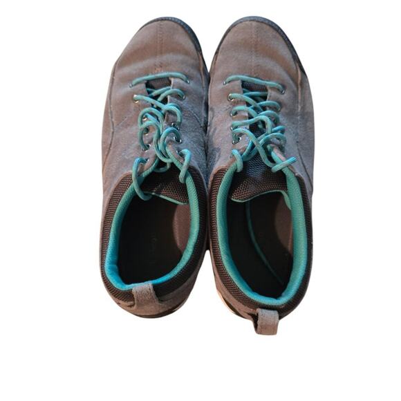 L.L. Bean Lace Up Shoe - Picture 3 of 6